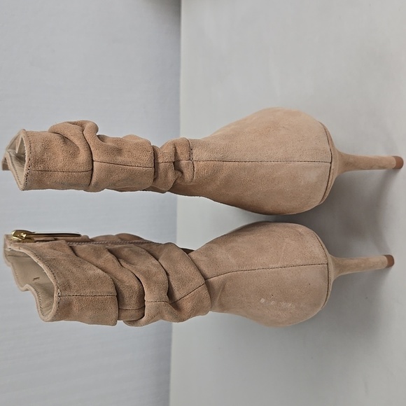 L'Agence Size 8 Beige Suede Leather Heeled Ankle Boots - Picture 3 of 9